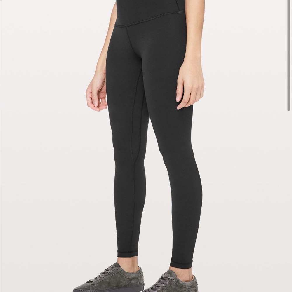 LULULEMON BLACK ALIGN LEGGINGS